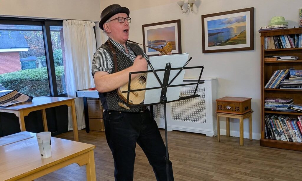 Turnpike Court Live performance for New year